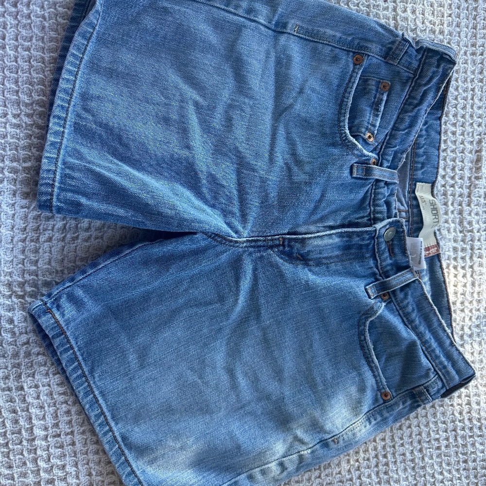 Levi’s shorts